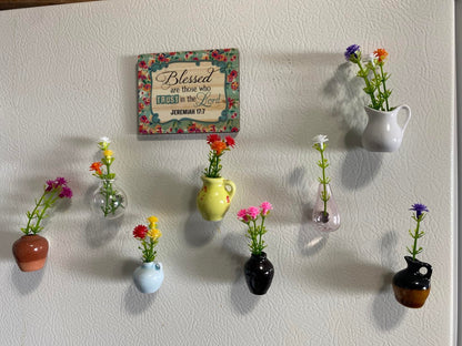 Mini Magnetic Flower Vase Set